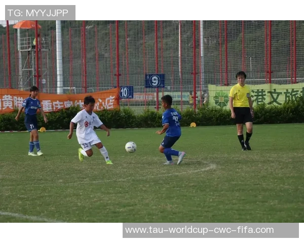 足球如何通过战术调整与心理辅导有效对抗对手提升竞技水平